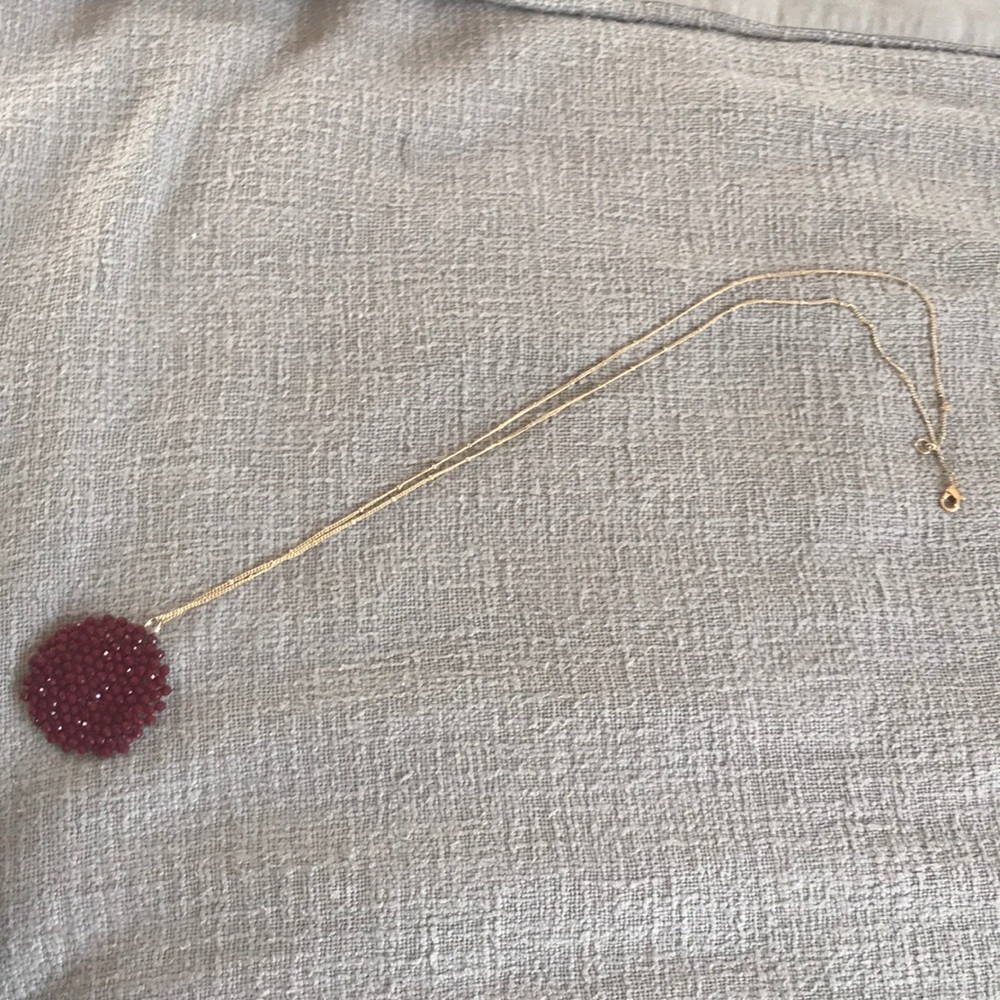 Maroon beaded pendant